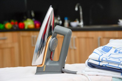 Bàn là khô Philips HD1172/01